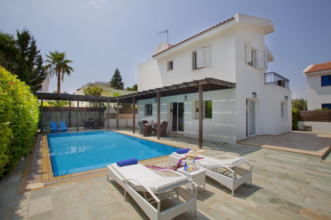 Villa Skyros Pernera Exteriér fotografie