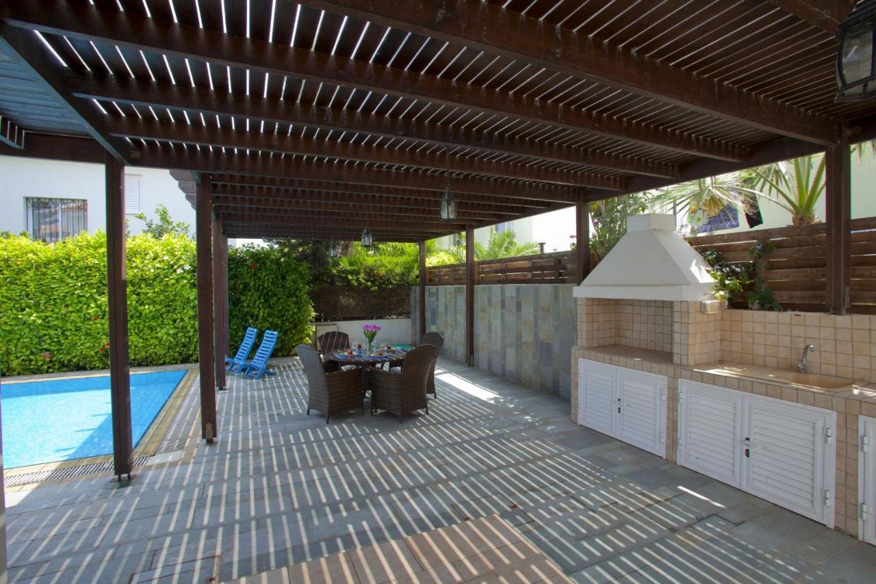 Villa Skyros Pernera Exteriér fotografie